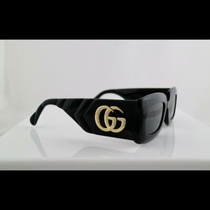 Gucci GG0811S